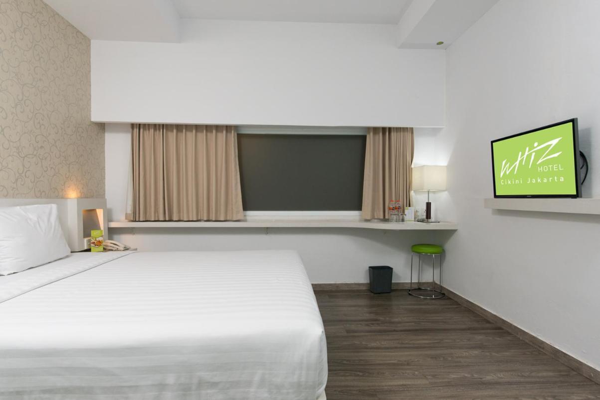 Whiz Hotel Cikini Джакарта Экстерьер фото